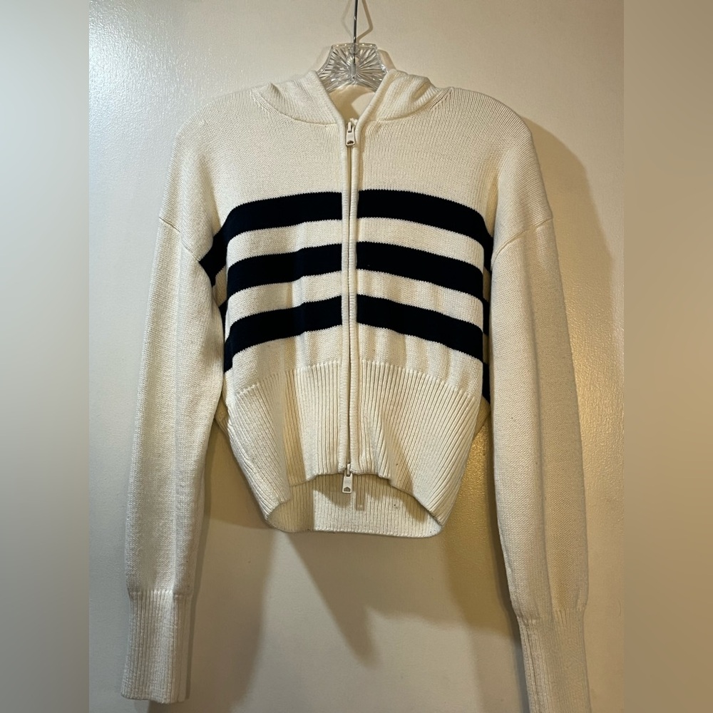 Garage White and Blue Zip Up Sweater Sz Small